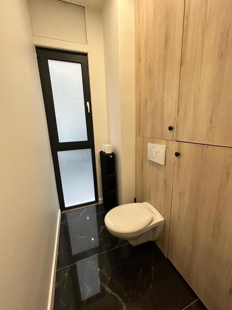 Stylish Modern Studio Apartment Paris Eksteriør billede